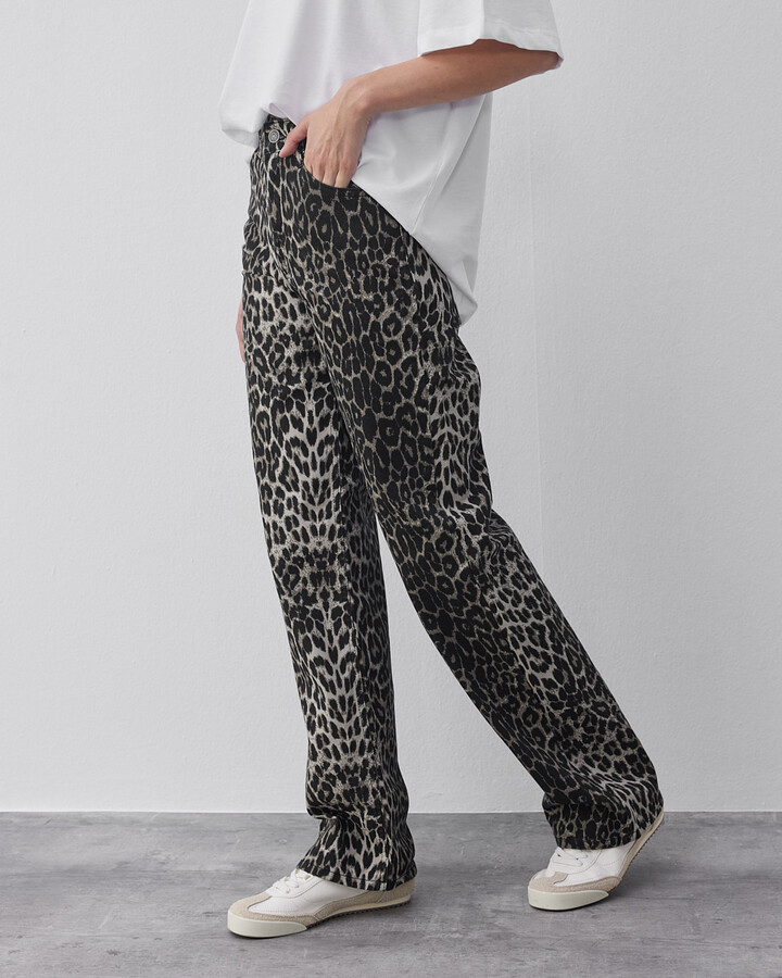 Leopar Jean Leopar